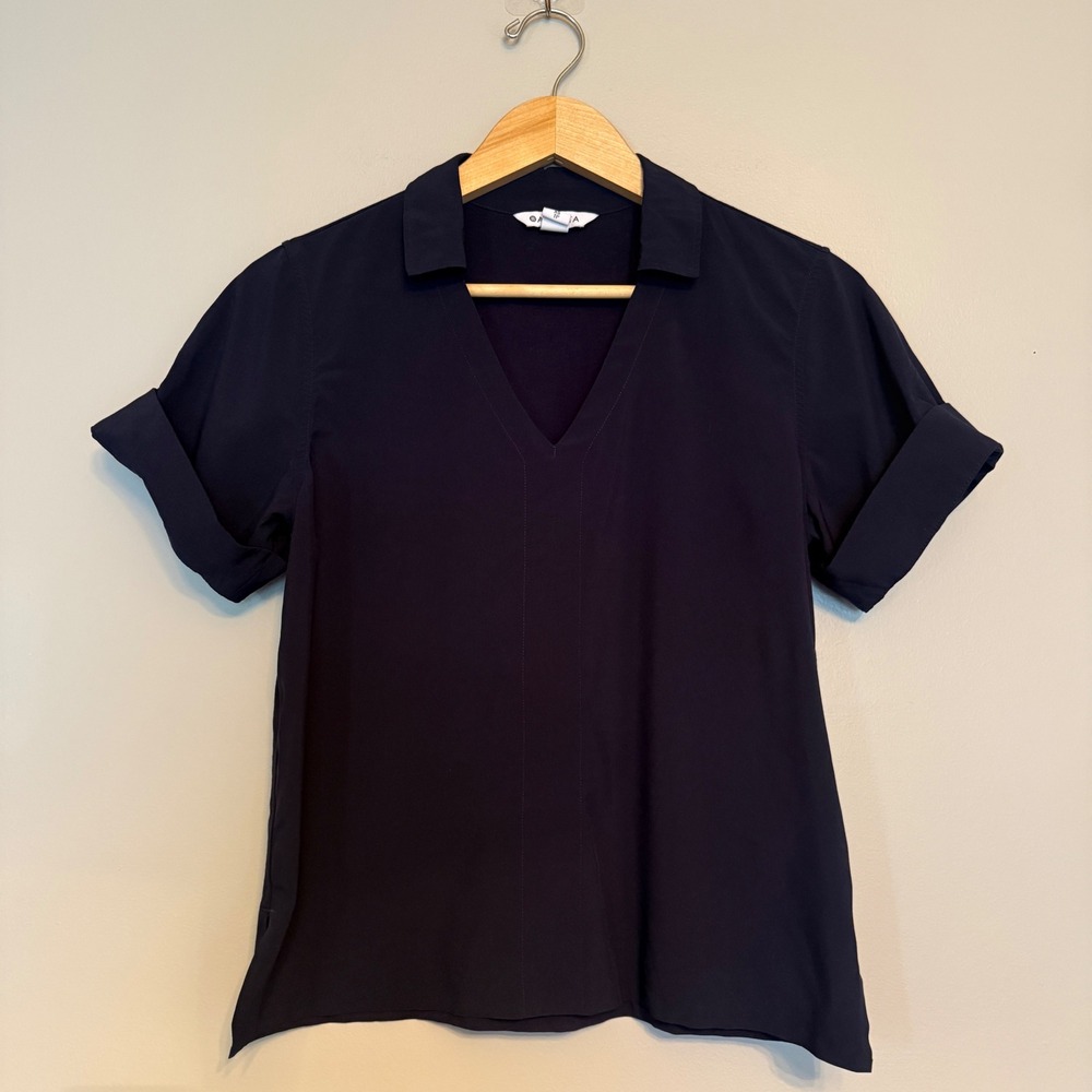 Athleta Womens Navy Blue V-Neck Short Sleeve Polo Shirt Top XS‎ TP Cuffed Sleeve